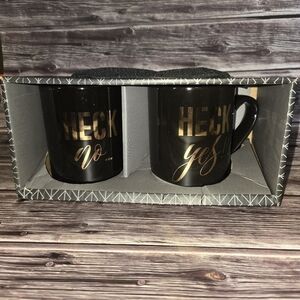 10 Strawberry Street Coffee Mugs Set of Two NIOP